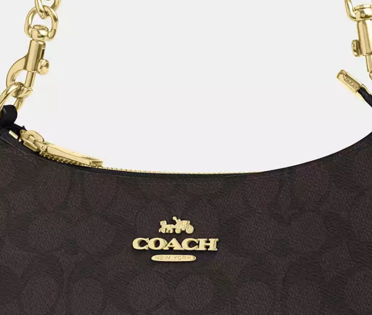 Win a Coach teri shoulder bag 🤎