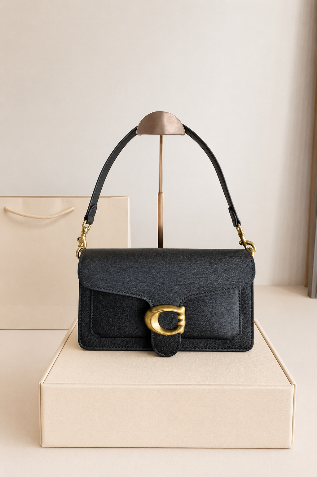 Black Tabby Bag Gold 26”